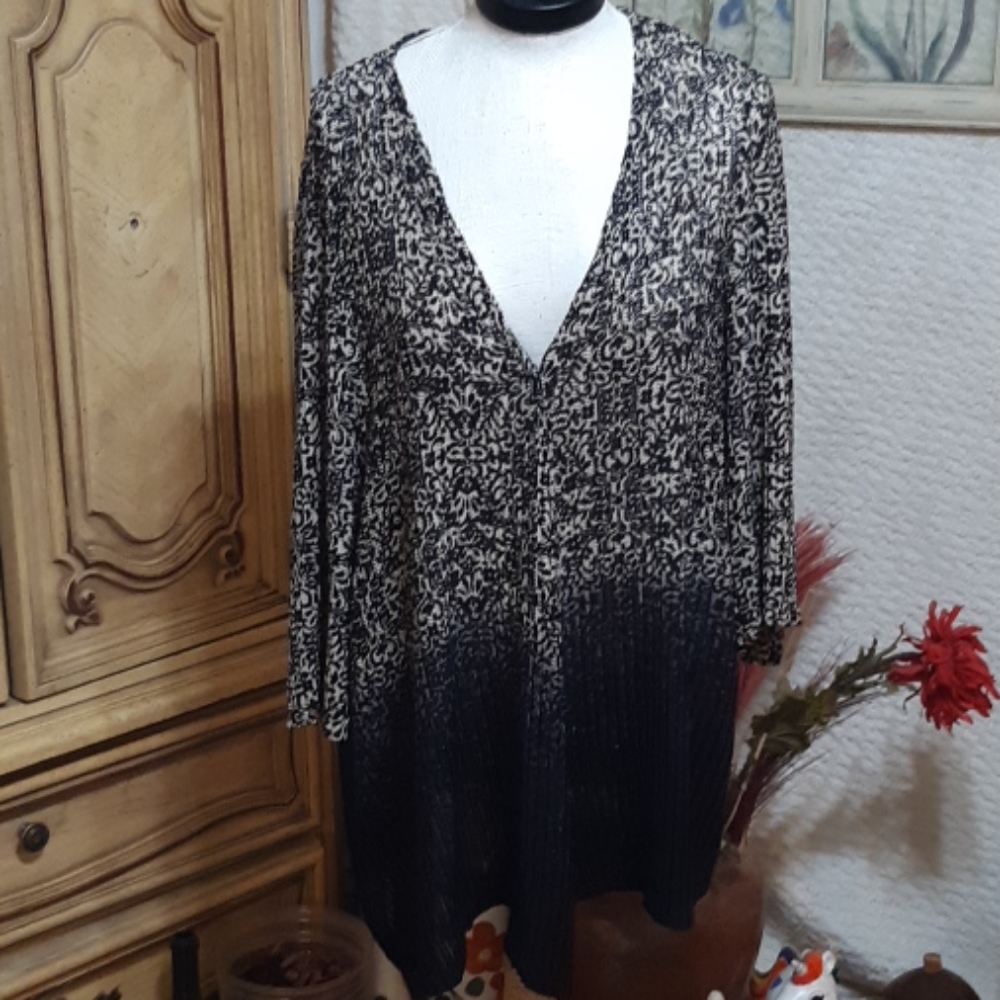 Womens MAGGIE BARNES Cardigan loose knit Sweater Brown tan Plus 1X Spring Fall